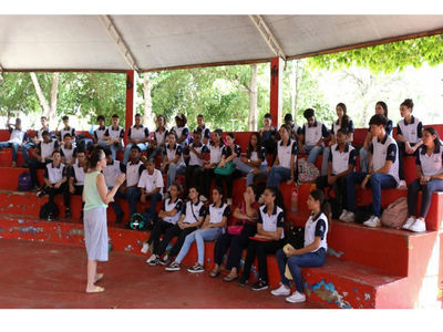 Estudantes participam de palestra sobre o Rio Itapemirim 