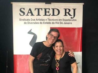 Ator Procpio Neto participa de campanha de Moda Solidria em Cachoeiro